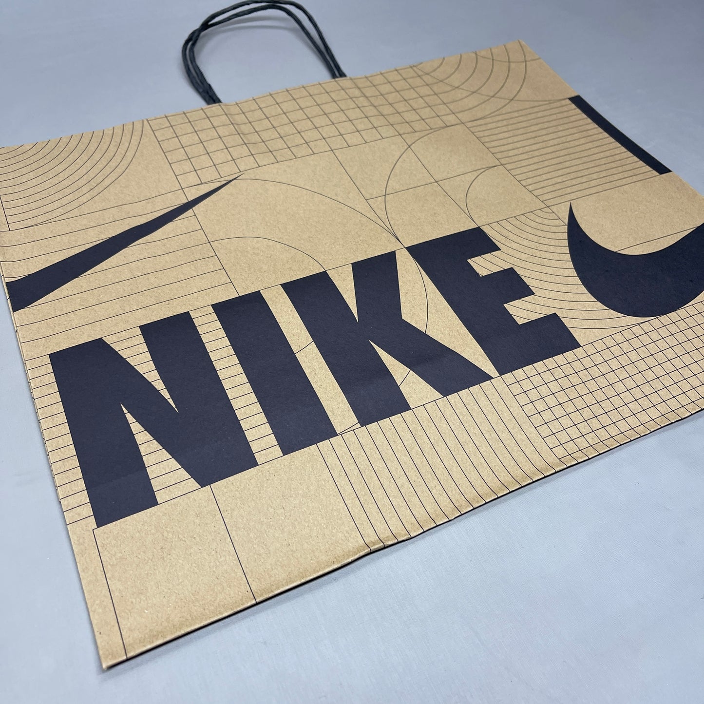 NIKE Paper Shopping Bags 150-Pack! Sz M 16” x 13” x 5” (New)