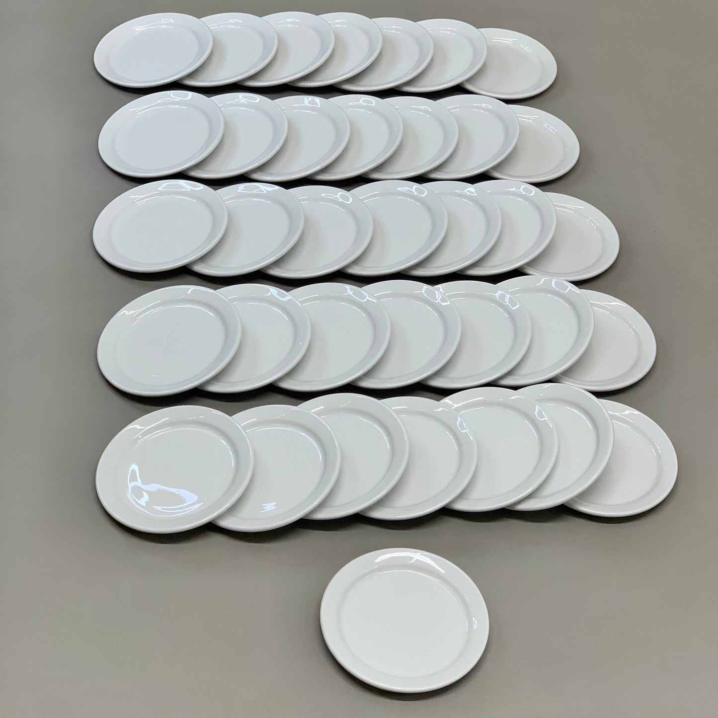 LIBBEY WORLD TABLEWARE 3 Dozen (36) Porcelana Plate 5.5" 840-405N-10 (New)